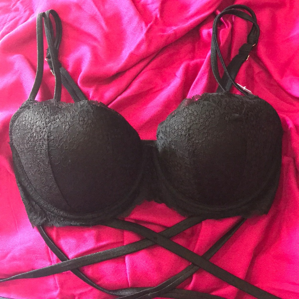 Pink Victoria's secret 34 DD NWT